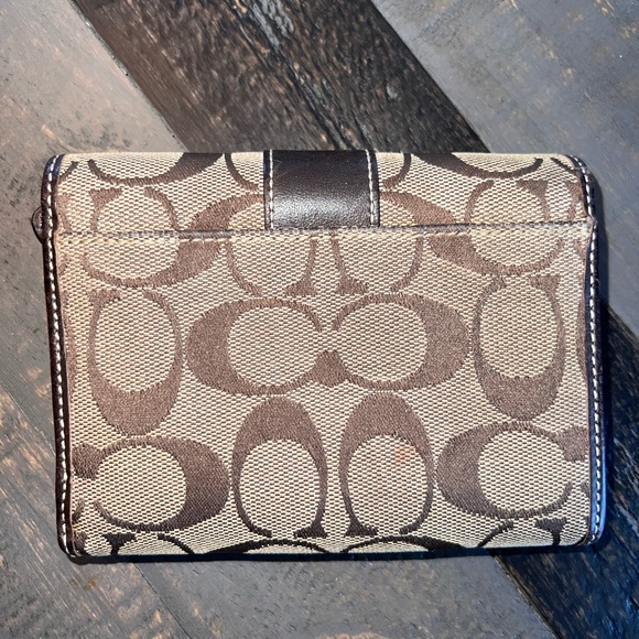 Coach Wallet🐆 Make an offer. - Picture 2 of 6